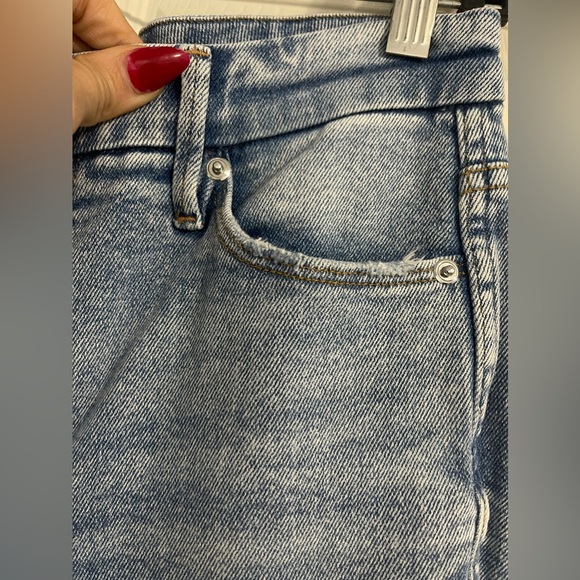 GOOD AMERICAN Curve Straight Jeans - Picture 8 of 15